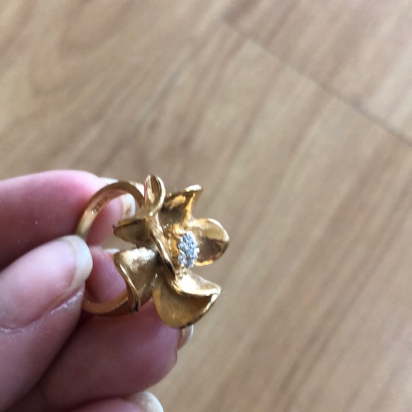 Ring - Picture 2 of 4